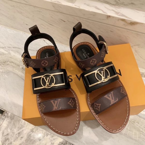 Ciabatte sandali eleganti estive Louis Vuitton - Abbigliamento e Accessori  In vendita a Torino